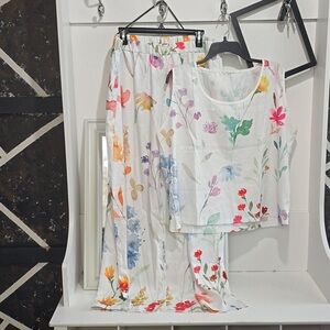 Vintage-BEAUTIFUL FLORAL 2 PIECE SET